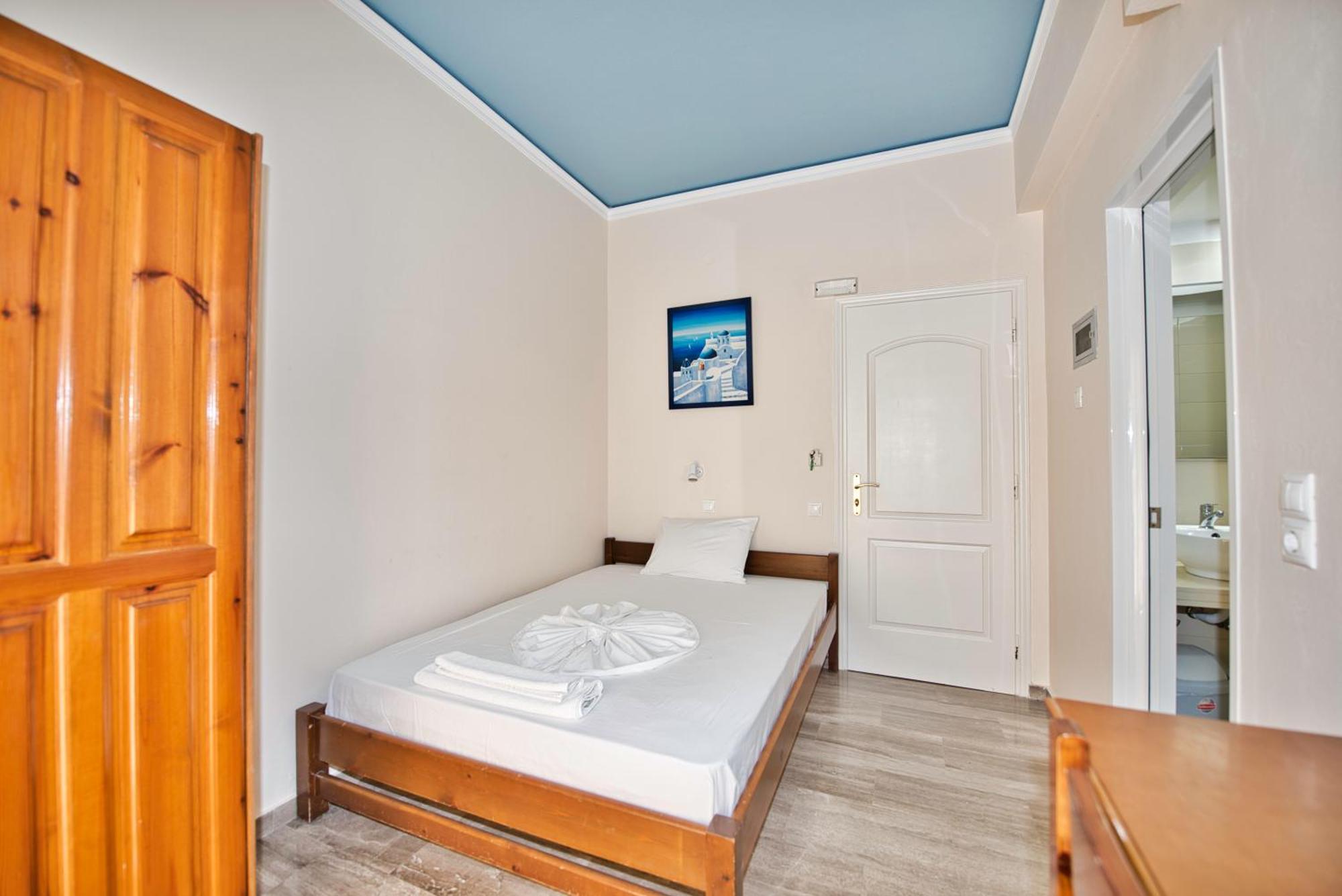 Villa Nikos Karamolegkos Kamari Exterior foto