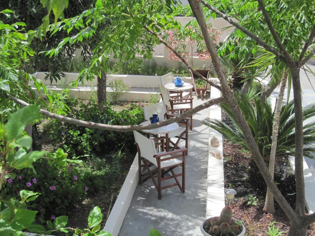 Villa Nikos Karamolegkos Kamari Habitación foto